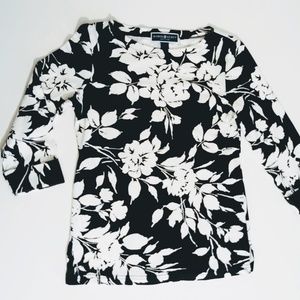 Karen Scott black & white floral boatneck top